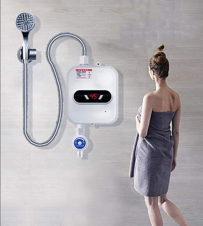 Robinet chauffe-eau instantané avec colonne de douche intégrée